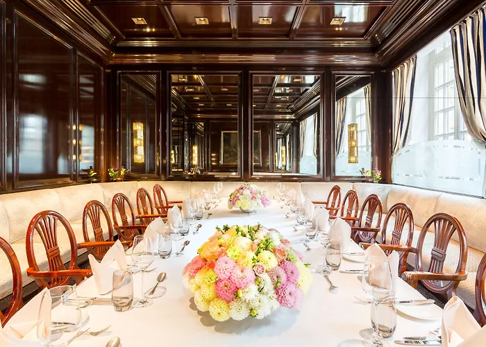 فندق إكسيلسيور إيرنيست أم دوم 5*