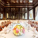 Hotel Excelsior Ernst Am Dom 5*