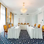 Hotell Excelsior Ernst Am Dom 5*
