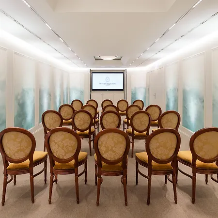 Excelsior Ernst Am Dom 5*