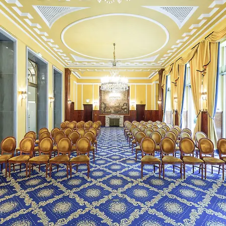 إكسيلسيور إيرنيست أم دوم