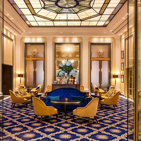 Hotel Excelsior Ernst Am Dom 5*