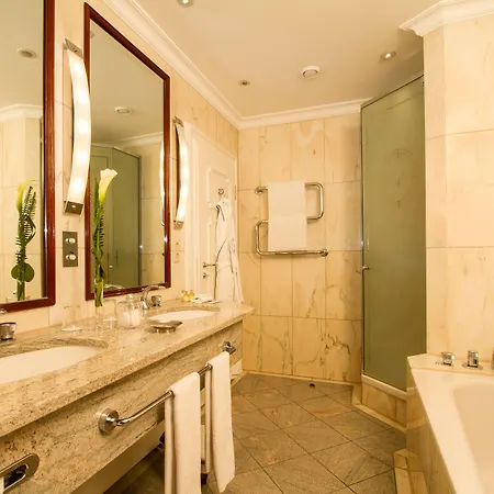 Hotel Excelsior Ernst Am Dom 5*